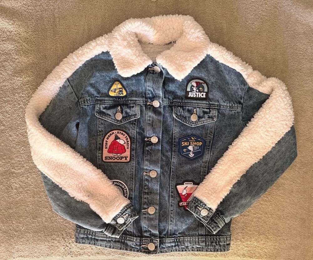 Justice Peanuts Snoopy Patches Denim Sherpa Jacket Size 7/8 kids
